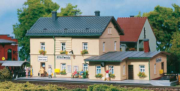 015-13231 - 1:120 Bahnhof Altmittweida